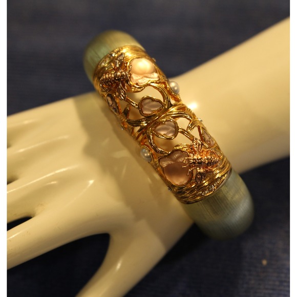 Alexis Bittar Jewelry - Alexis Bittar Lemon Lucite, Crystal, Pearl and Bee Hinged Bangle Bracelet. A3